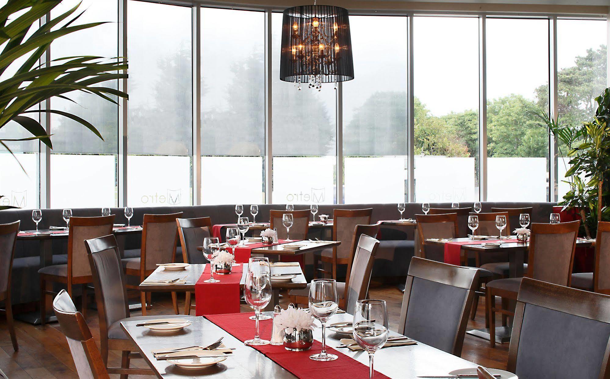 Metro Dublin Airport Hotel