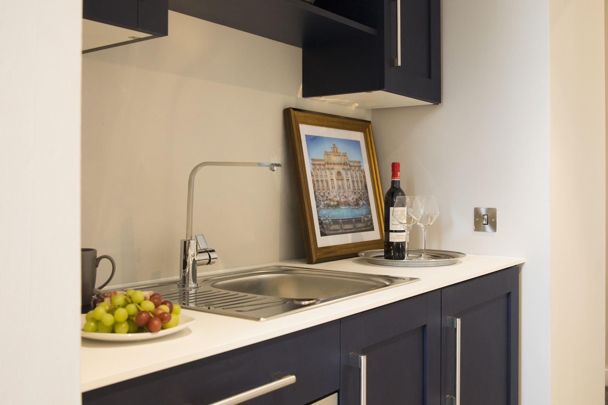 Hotel Metro Dublin Airport 4*