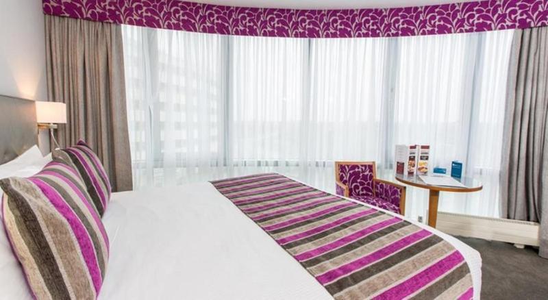 Metro Dublin Airport 4*